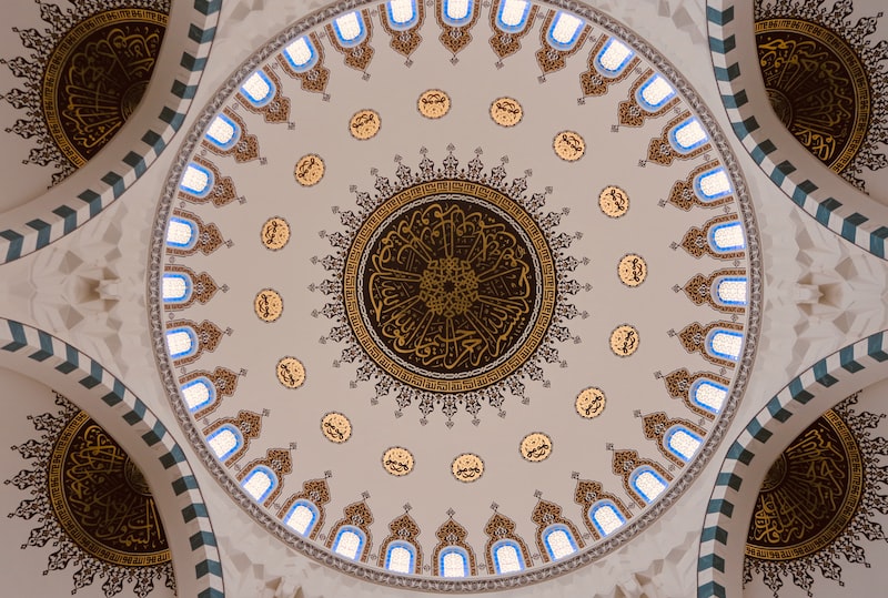 İstanbul'un Dini Tesisleri İstanbul'un Dini Tesisleri